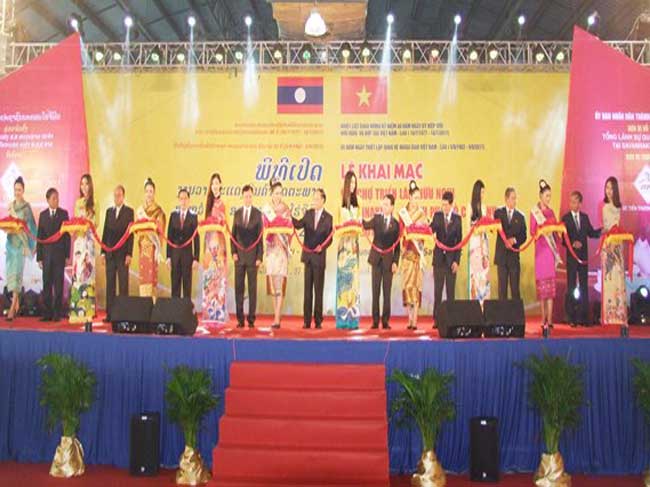 Hội chợ triển lãm hữu nghị Thương mại – Dịch vụ – Du lịch thành phố Hồ Chí Minh tại tỉnh Savannakhet (Lào) lần thứ 2, năm 2018.