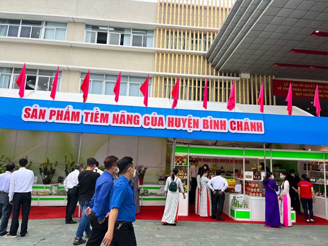 Triển lãm sản phẩm, mô hình nông nghiệp OCOP tại Lễ Công bố huyện Bình Chánh đạt chuẩn nông thôn mới năm 2020