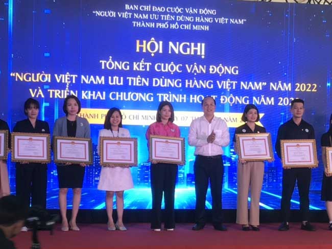 Hội nghị tổng kết Cuộc vận động “Người Việt Nam ưu tiên dùng hàng Việt Nam” năm 2022