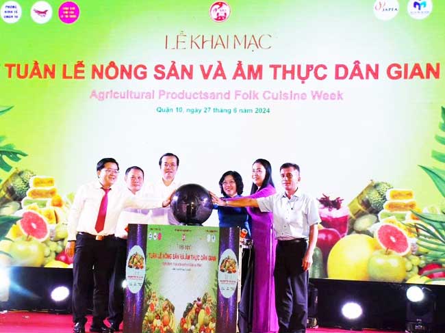 Tuần lễ nông sản và ẩm thực dân gian Quận 10 - năm 2024